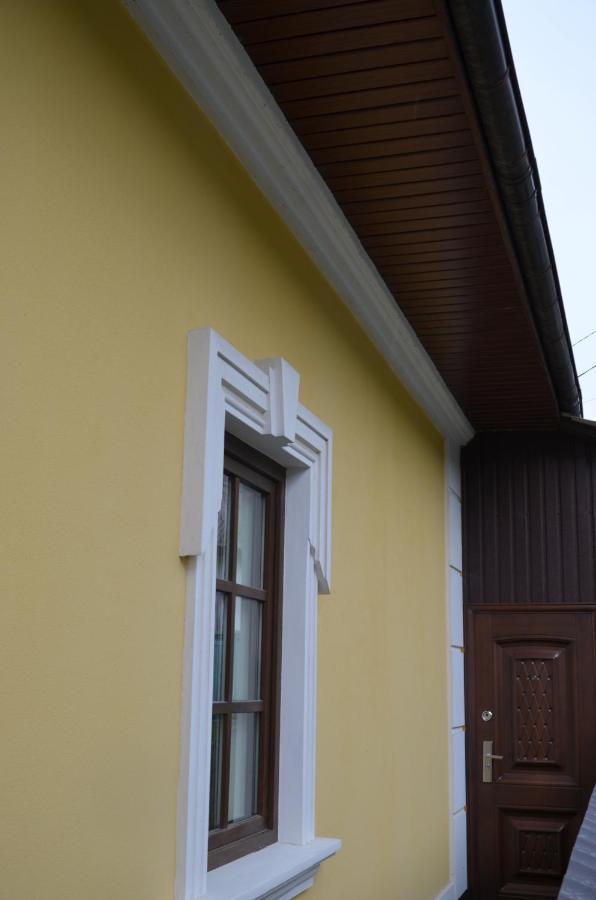 Джерело Kamianets-Podilskyi Exterior foto