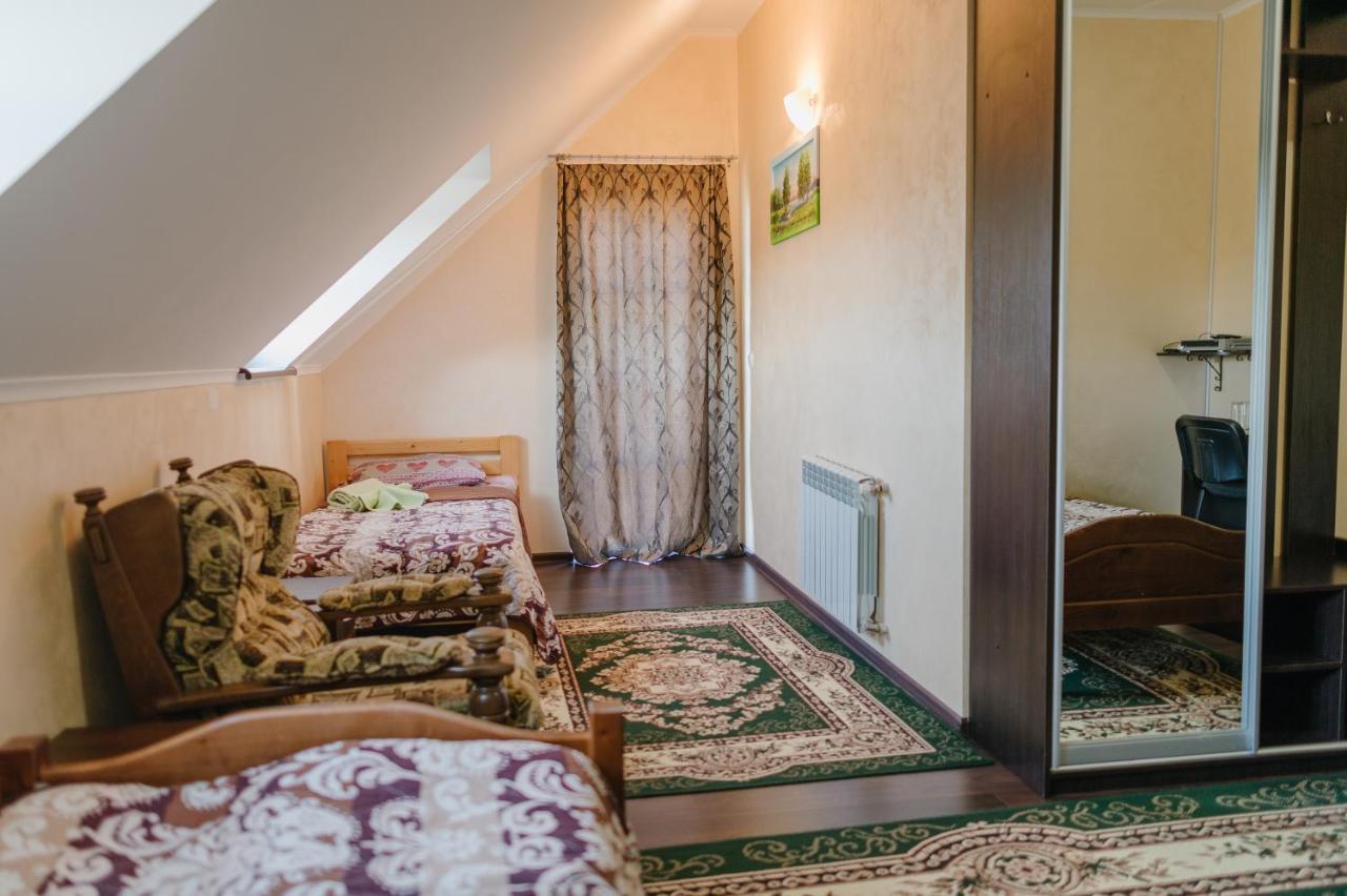Джерело Kamianets-Podilskyi Exterior foto