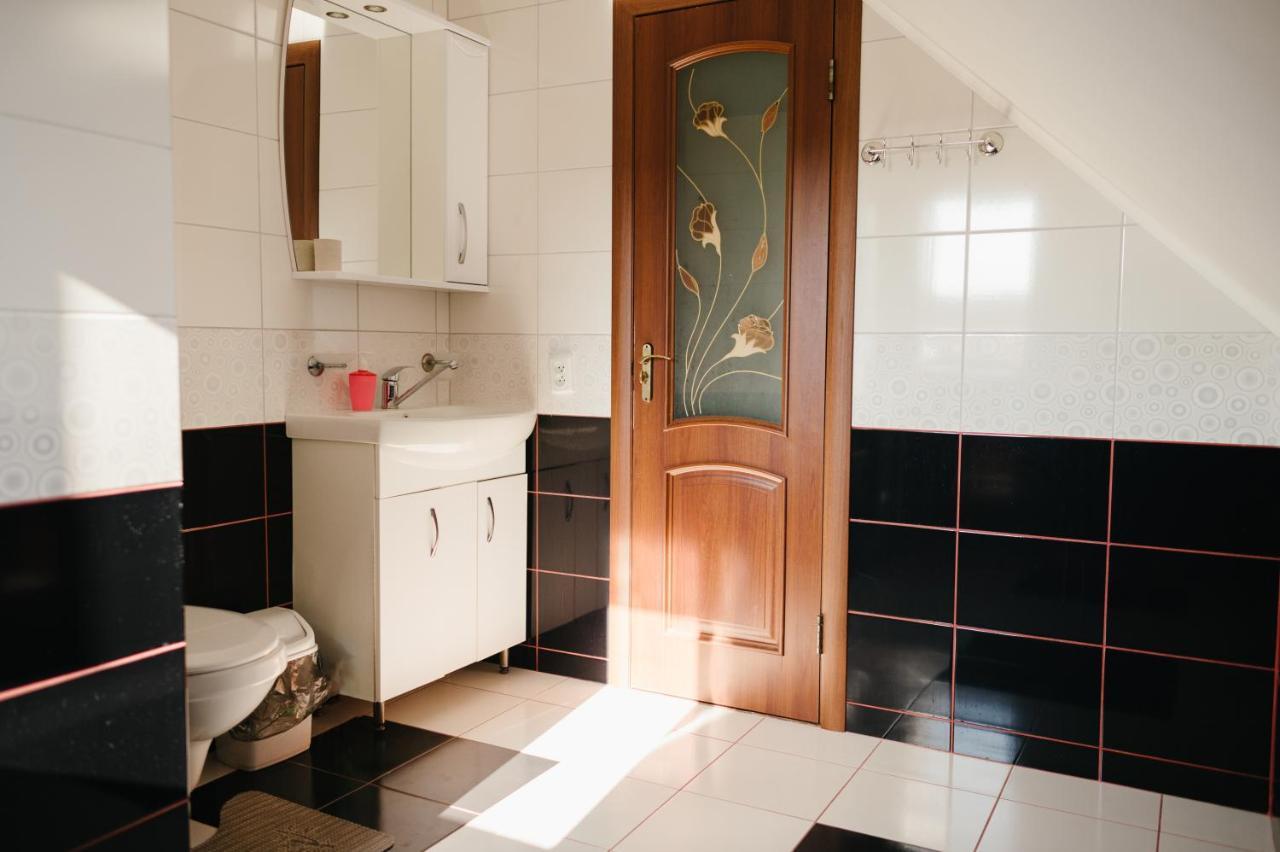 Джерело Kamianets-Podilskyi Exterior foto