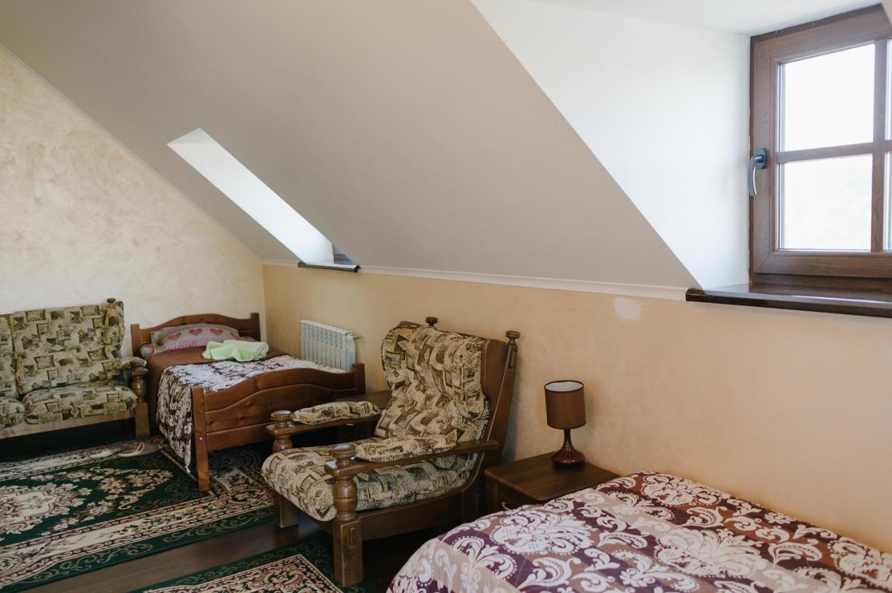 Джерело Kamianets-Podilskyi Exterior foto